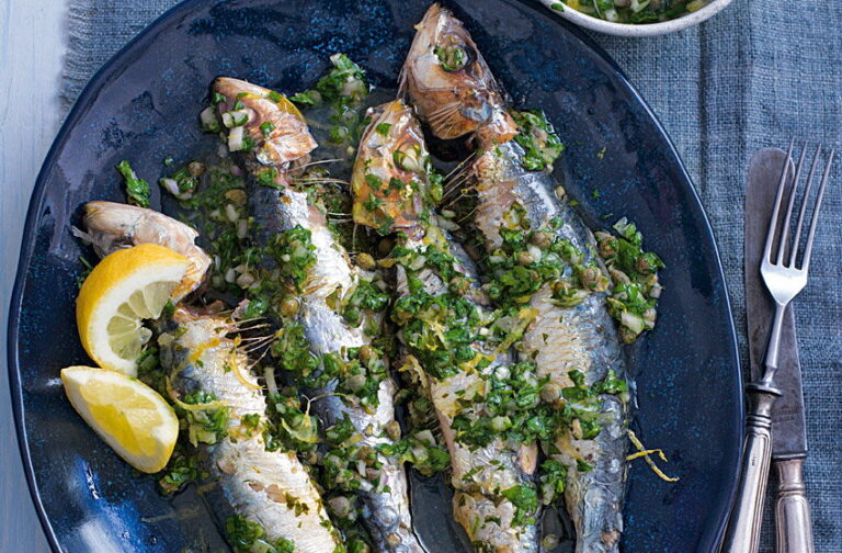 Receta de Sardinas en Salsa Verde: Un Delicioso Sabor Marítimo en tu Mesa Receta de Sardinas en Salsa Verde: Un Delicioso Sabor Marítimo en tu Mesa