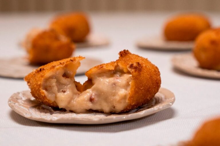 Receta de Croquetas de Setas: Un Delicioso Bocado Gourmet para Sorprender a tus Invitados Receta de Croquetas de Setas: Un Delicioso Bocado Gourmet para Sorprender a tus Invitados