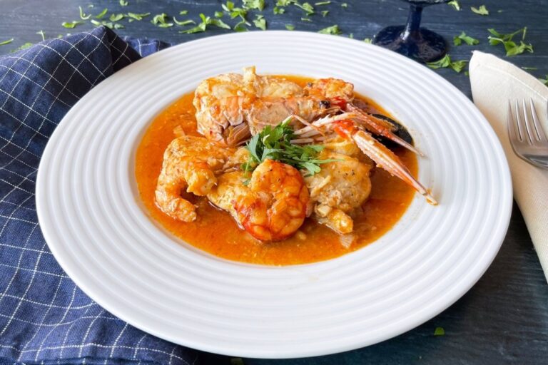 Receta de Rape a la Marinera: Sabor Exquisito del Mar en Tu Mesa Receta de Rape a la Marinera: Sabor Exquisito del Mar en Tu Mesa