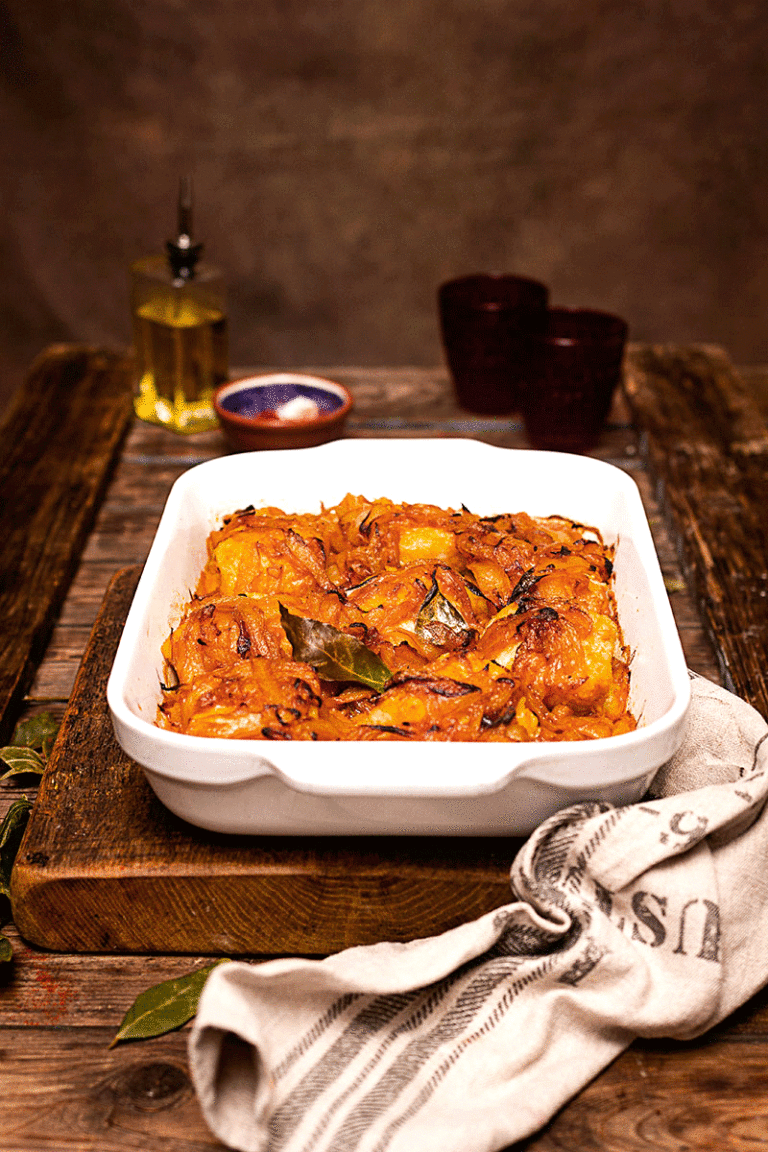Bacalao al Horno a la Portuguesa: Una Deliciosa Receta Tradicional para Disfrutar en Familia Bacalao al Horno a la Portuguesa: Una Deliciosa Receta Tradicional para Disfrutar en Familia