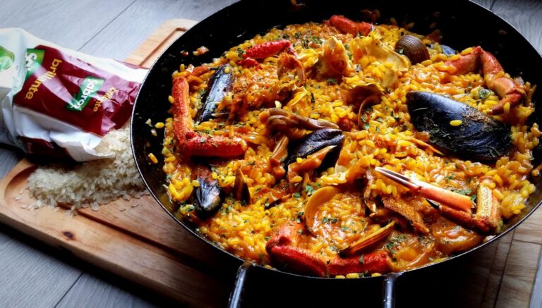 Cómo hacer Paella de Marisco en 5 simples pasos: ¡Delicia Mediterránea en tu mesa! Cómo hacer Paella de Marisco en 5 simples pasos: ¡Delicia Mediterránea en tu mesa!