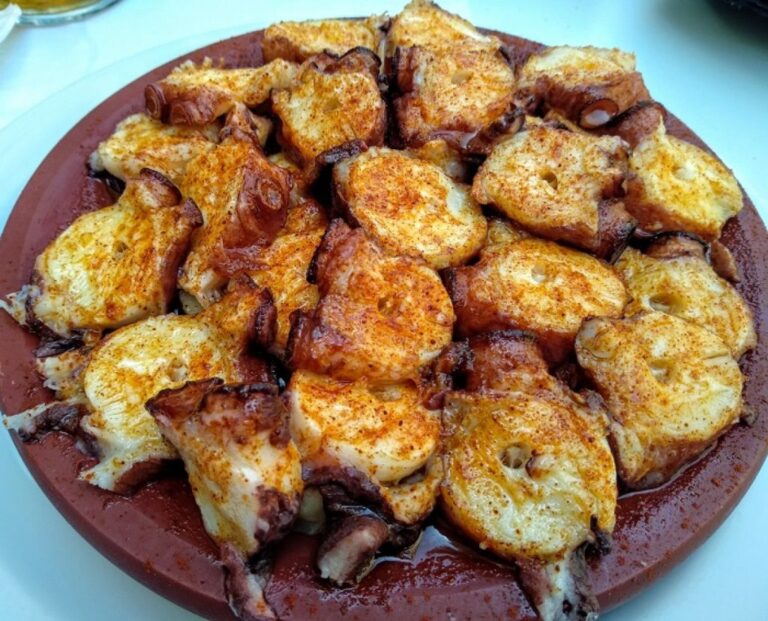 Cómo hacer pulpo a la gallega: deliciosa receta tradicional gallega para sorprender en la mesa Cómo hacer pulpo a la gallega: deliciosa receta tradicional gallega para sorprender en la mesa
