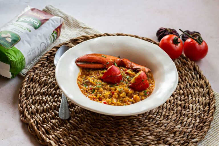Receta de arroz con bogavante de la abuela: ¡Sabor tradicional en cada bocado! Receta de arroz con bogavante de la abuela: ¡Sabor tradicional en cada bocado!